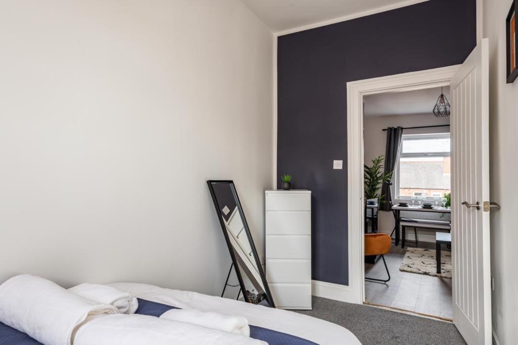 Hopetown Apartment-Modern 2 Bed With Free Parking Normanton  Exterior photo